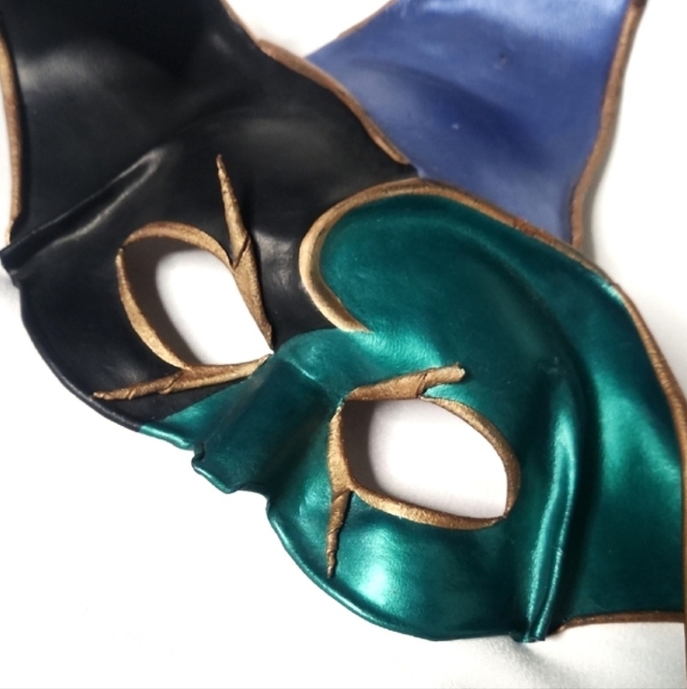 Leather Jester Mask - Picture 2 of 15